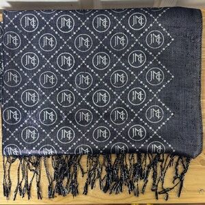 Jessica McClintock shawl scarf 27x78 navy blue w/ silver metallic all over logo